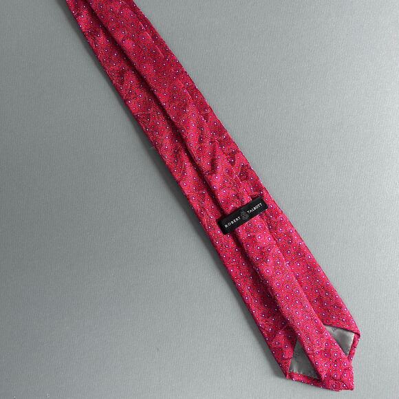 Robert Talbott Tie Silk Red Hand Sewn Diamond patterned wave - Picture 5 of 9